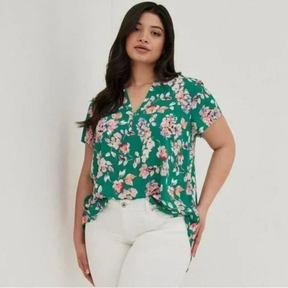 Torrid Green Floral Georgette Hi-Low Short Sleeve Blouse Size 3X